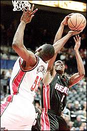 Dikembe Mutombo, Eddie Jones