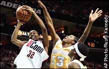 Swin Cash, Gwen Jackson, Michelle Snow